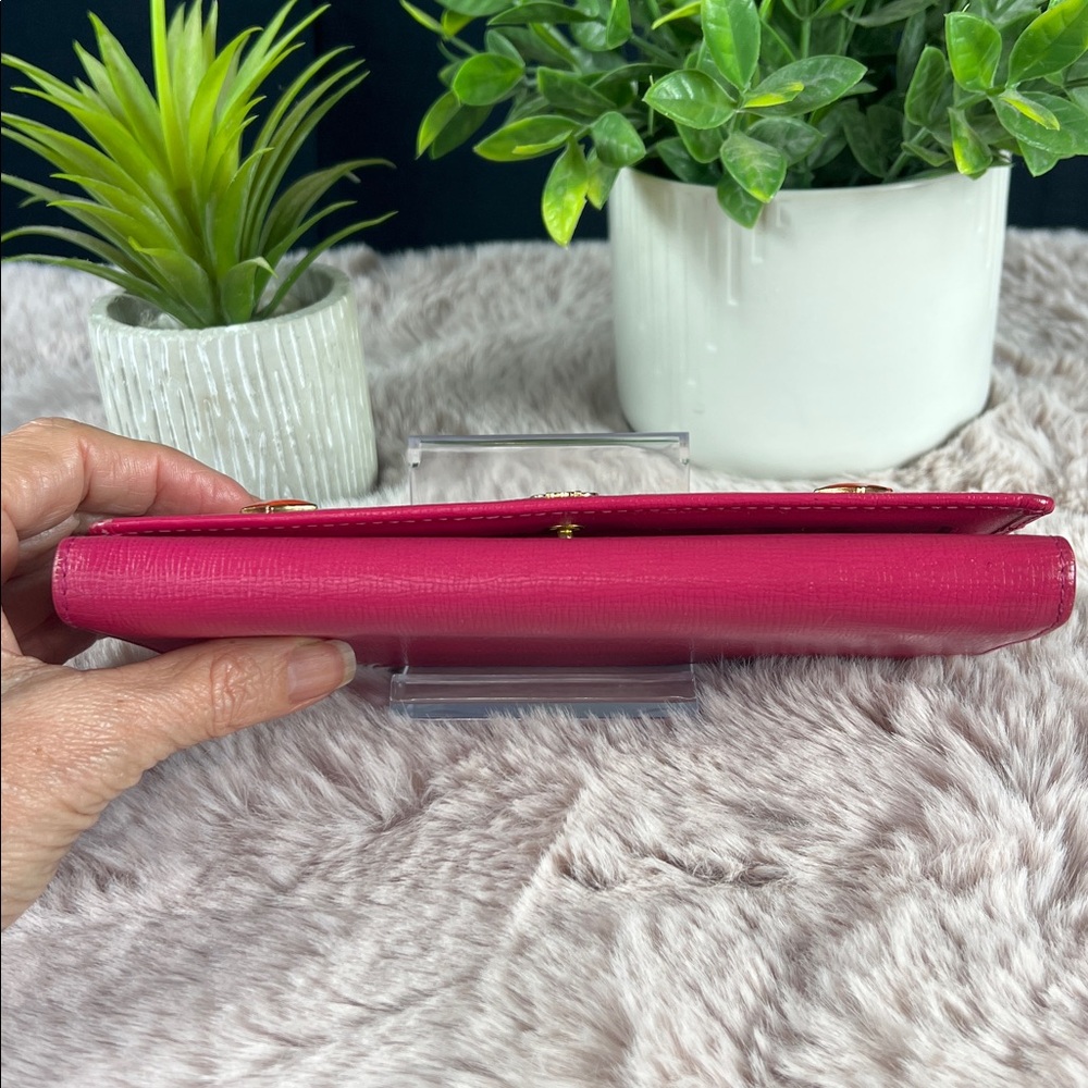 MCM Vintage Pink Leather Continental Tri-Fold Wallet - Picture 6 of 15
